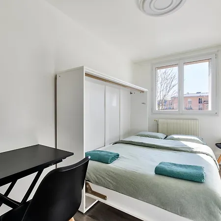 Apartment Louvre Museum 35 Mins Away